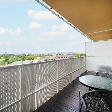 Klasyczny Z Balkonem We Wroclawiu By Renters Apartment Wroclaw