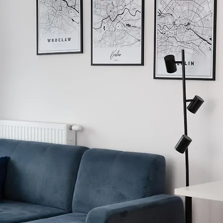 Klasyczny Z Balkonem We Wroclawiu By Renters *